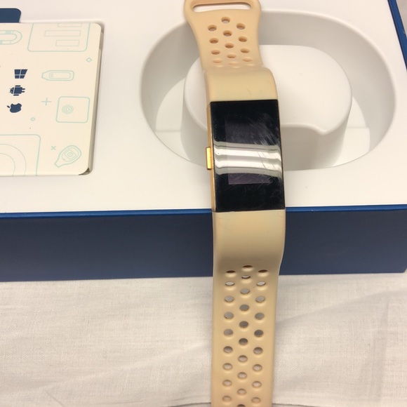 Fitbit charge 2 - Picture 2 of 3
